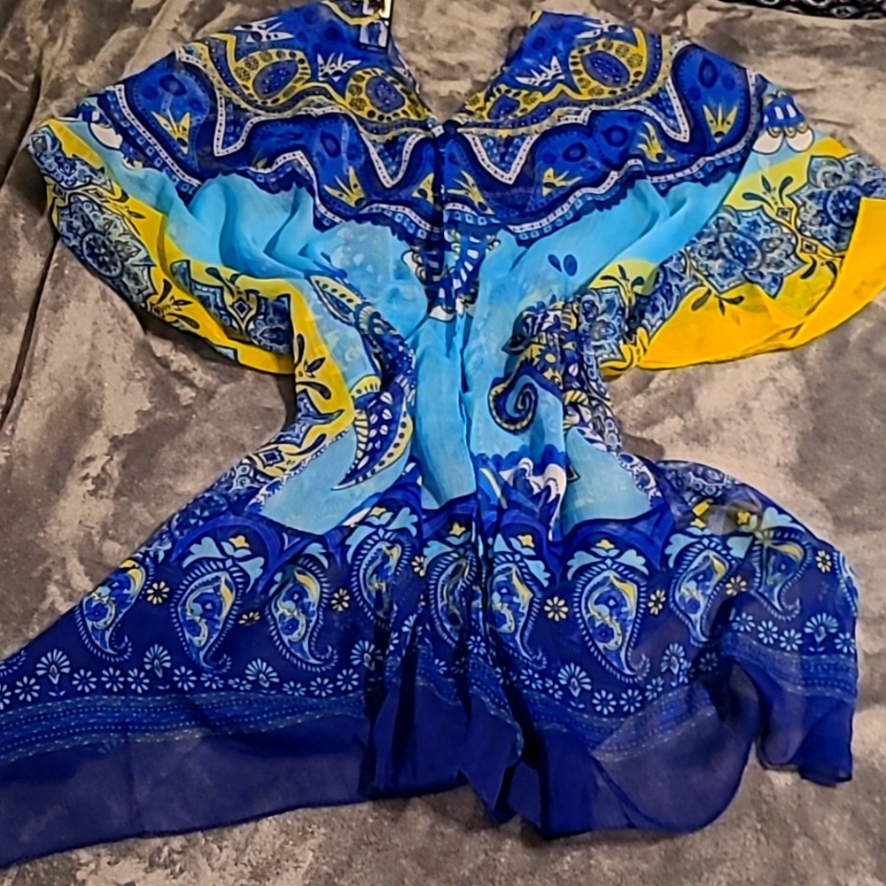 Chiffon Beach Poncho O/S NWT